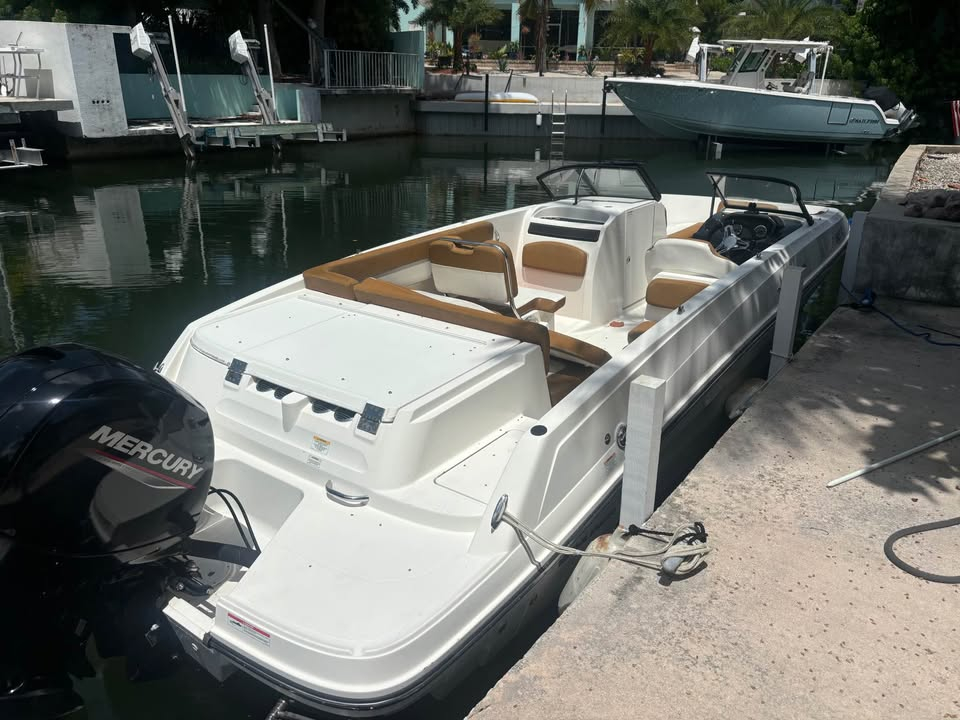 2022 Bayliner VR6
