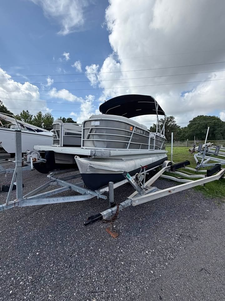 2022 Godfrey 2286 Pontoon